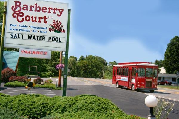 Barberry Court Motel &Cabins เลคจอร์จ ภายนอก รูปภาพ